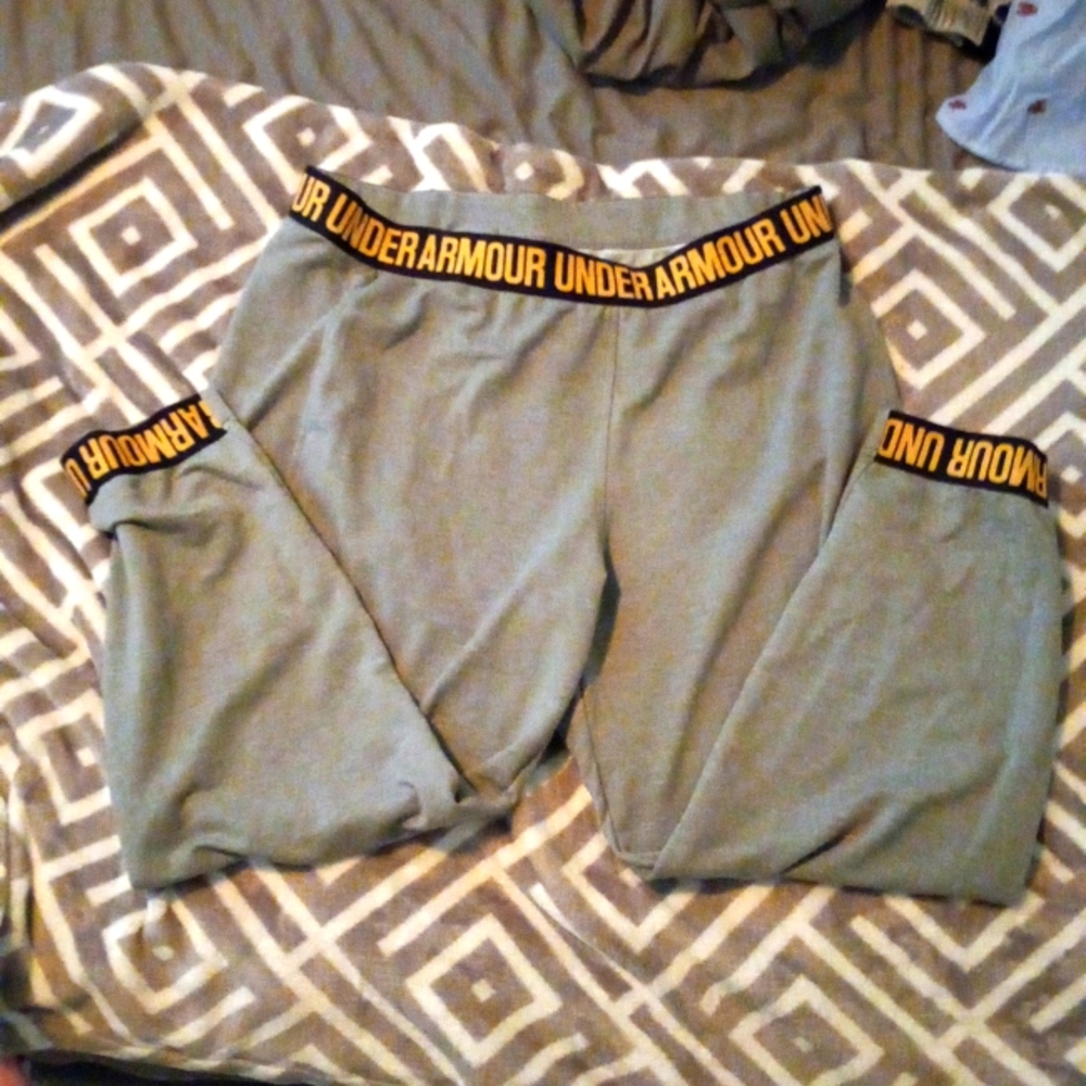 Under Armour cropped joggers